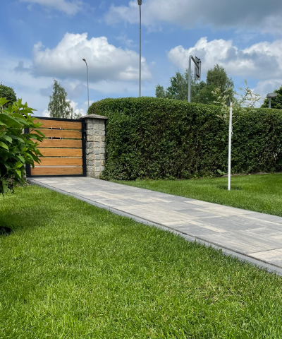 Dom jednorodzinny, Szczecinek – 100 m² trawnika z rolki