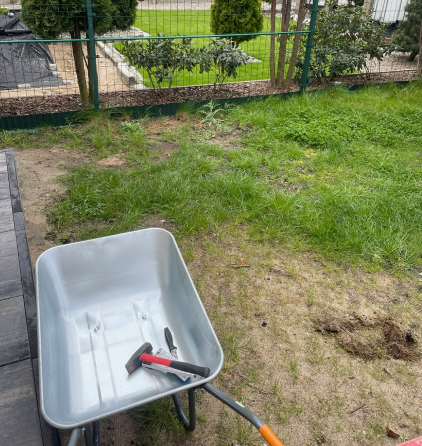 Teren przed układaniem trawnika z rolki - gołe podłoże, Szczecinek